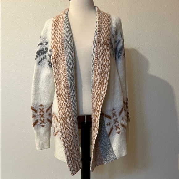 Angie Sweaters - Angie women’s Cozy White and Brown Patterned Cardigan, size S